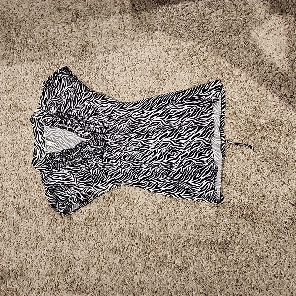 Black & white zebra print blouse